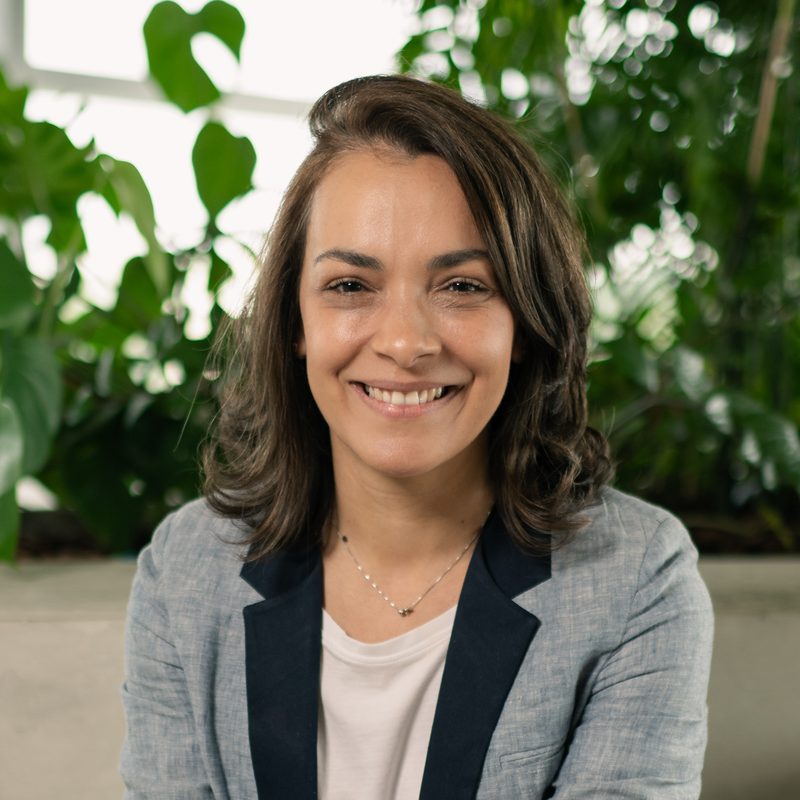 Foto de Sarah Bonadio, palestrante do ConectaLIR 360